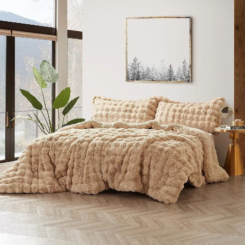 Duck down comforters with a softer feel and good warmth retentionSnowball Chunky Bunny - Coma Inducer® Oversized Comforter Set - Holland Lop Tan Duck down comforters with a softer feel and good warmth retentionSnowball Chunky Bunny - Coma Inducer® Oversized Comforter Set - Holland Lop Tan