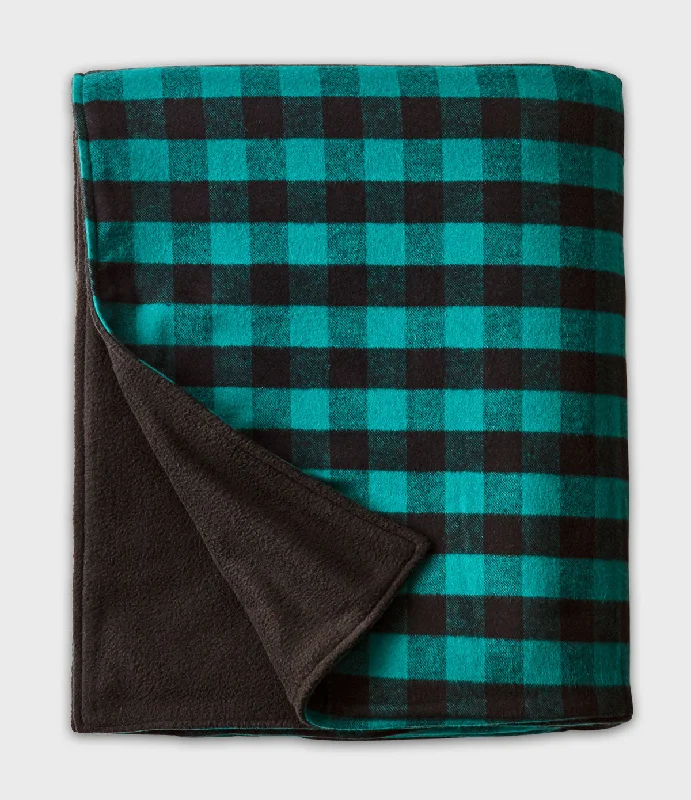 Rayon from bamboo blankets for a silky and breathable feelStadium Blanket - Green Buffalo
