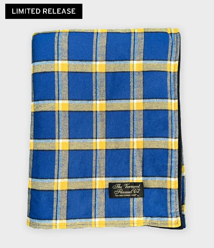 Recycled polyester blankets for an eco - conscious optionStadium Blanket - Warrior Blue Recycled polyester blankets for an eco - conscious optionStadium Blanket - Warrior Blue