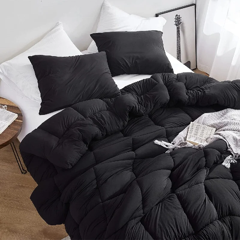 Full - size comforters suitable for full - sized beds in guest rooms or small bedroomsSummertime - Coma Inducer® Oversized Comforter - Black Full - size comforters suitable for full - sized beds in guest rooms or small bedroomsSummertime - Coma Inducer® Oversized Comforter - Black