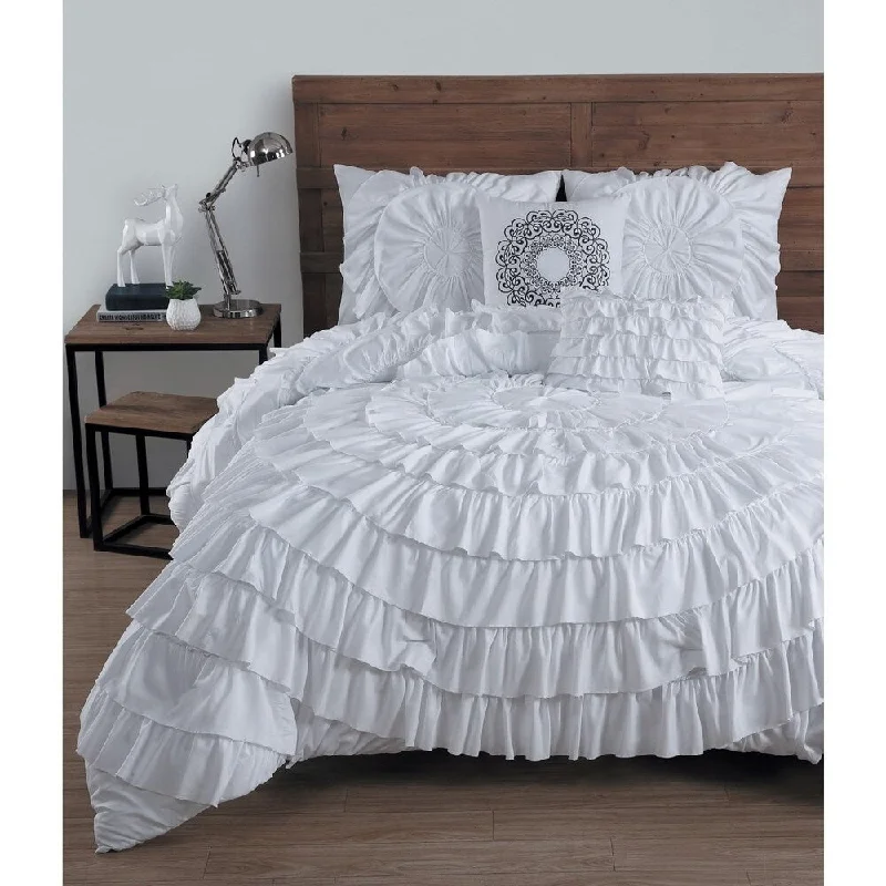 Full - size comforters suitable for full - sized beds in guest rooms or small bedroomsThe Curated Nomad Bahada Ruffled 5-piece Comforter Set Full - size comforters suitable for full - sized beds in guest rooms or small bedroomsThe Curated Nomad Bahada Ruffled 5-piece Comforter Set