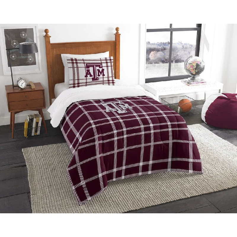 Down - filled comforters for supreme warmth and lightnessThe Northwest Company COL 835 Texas A&M Twin Comforter Set Down - filled comforters for supreme warmth and lightnessThe Northwest Company COL 835 Texas A&M Twin Comforter Set