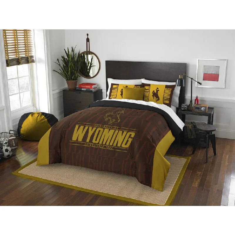Synthetic - filled comforters like polyester for affordability and hypoallergenic propertiesThe Northwest Company COL Wyoming Modern Take Gold/Brown Full/Queen 3-piece Comforter Set