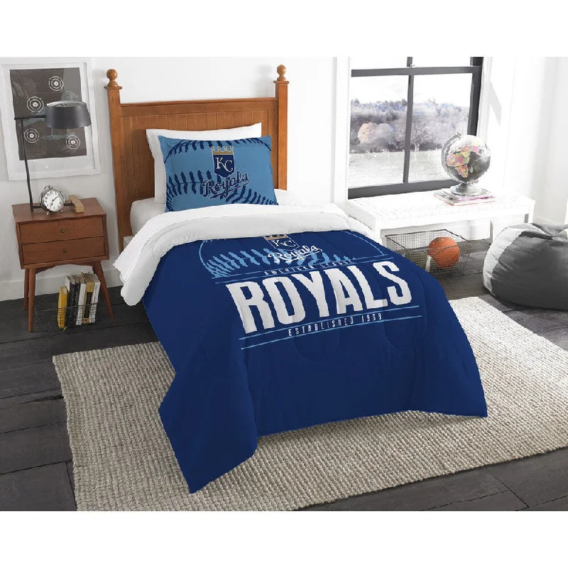 Full - size comforters suitable for full - sized beds in guest rooms or small bedroomsThe Northwest Company MLB Kansas City Royals Grandslam Twin 2-piece Comforter Set Full - size comforters suitable for full - sized beds in guest rooms or small bedroomsThe Northwest Company MLB Kansas City Royals Grandslam Twin 2-piece Comforter Set