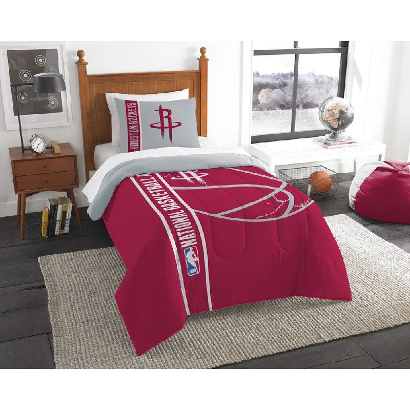 Wool - filled comforters with natural moisture - wicking and temperature - regulating featuresThe Northwest Company NBA 862 Rockets Twin Printed Comforter Set Wool - filled comforters with natural moisture - wicking and temperature - regulating featuresThe Northwest Company NBA 862 Rockets Twin Printed Comforter Set