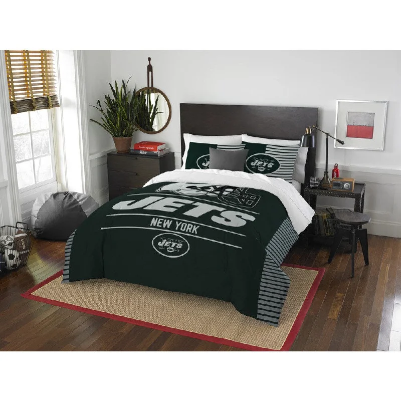 Silk - filled comforters for a luxurious and smooth touchThe Northwest Company NFL New York Jets Draft Full/Queen 3-piece Comforter Set Silk - filled comforters for a luxurious and smooth touchThe Northwest Company NFL New York Jets Draft Full/Queen 3-piece Comforter Set