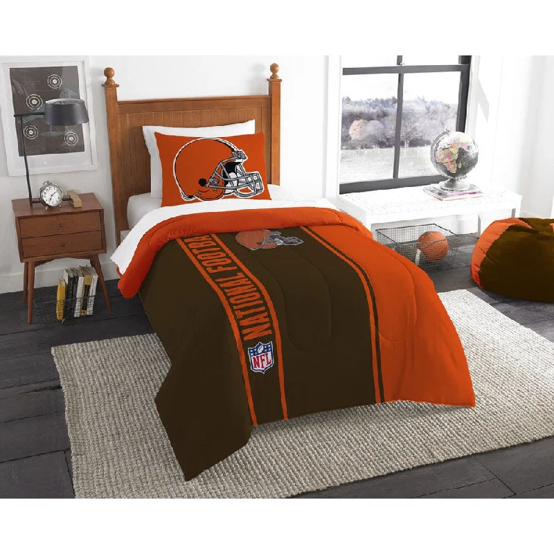 Microfiber - filled comforters that are lightweight and easy to care forThe Northwest Company Official NFL Cleveland Browns Twin Applique 2-piece Comforter Set Microfiber - filled comforters that are lightweight and easy to care forThe Northwest Company Official NFL Cleveland Browns Twin Applique 2-piece Comforter Set