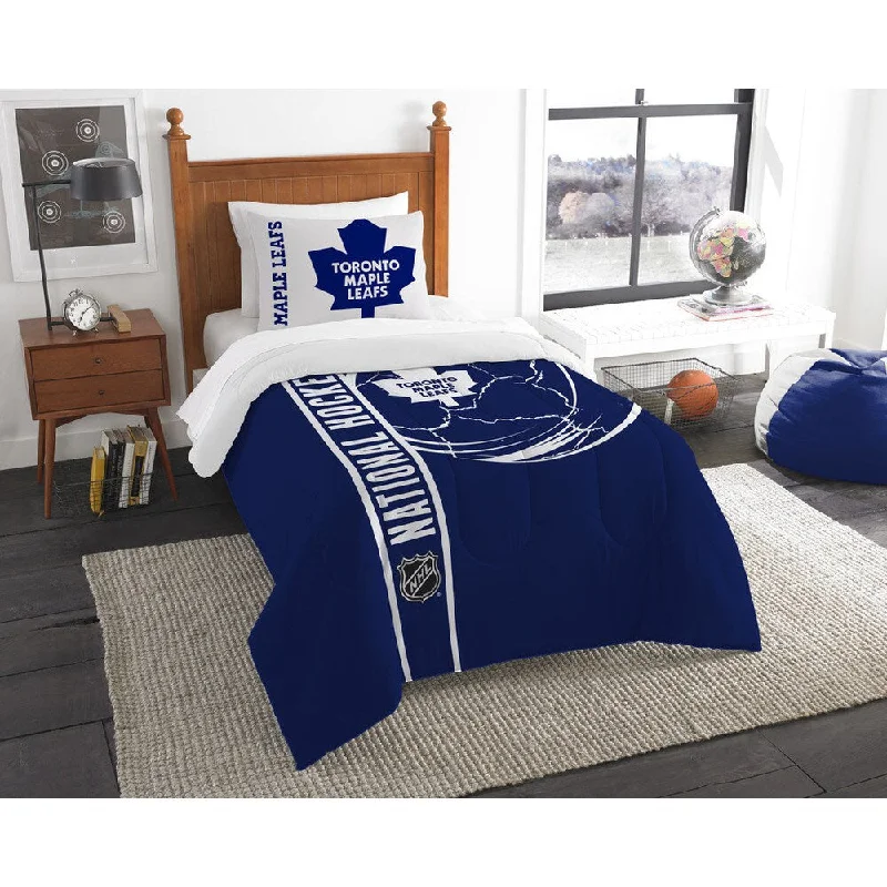 Goose down comforters known for their superior quality and insulationThe Northwest Company Official NHL Toronto Mapleleafs Printed Twin 2-piece Comforter Set