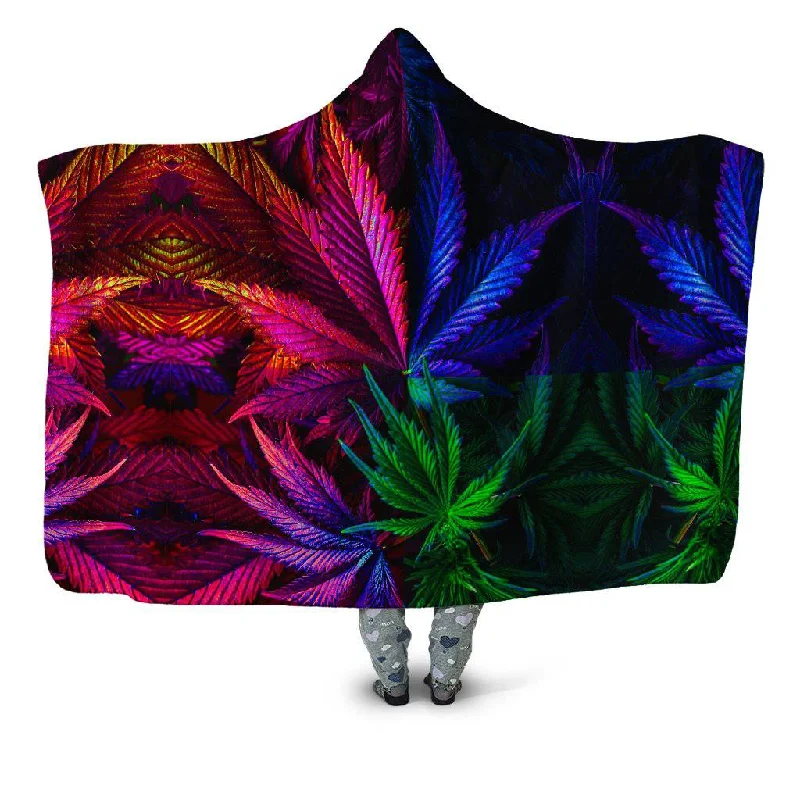 Rayon from bamboo blankets for a silky and breathable feelThermo Chronic Hooded Blanket Rayon from bamboo blankets for a silky and breathable feelThermo Chronic Hooded Blanket