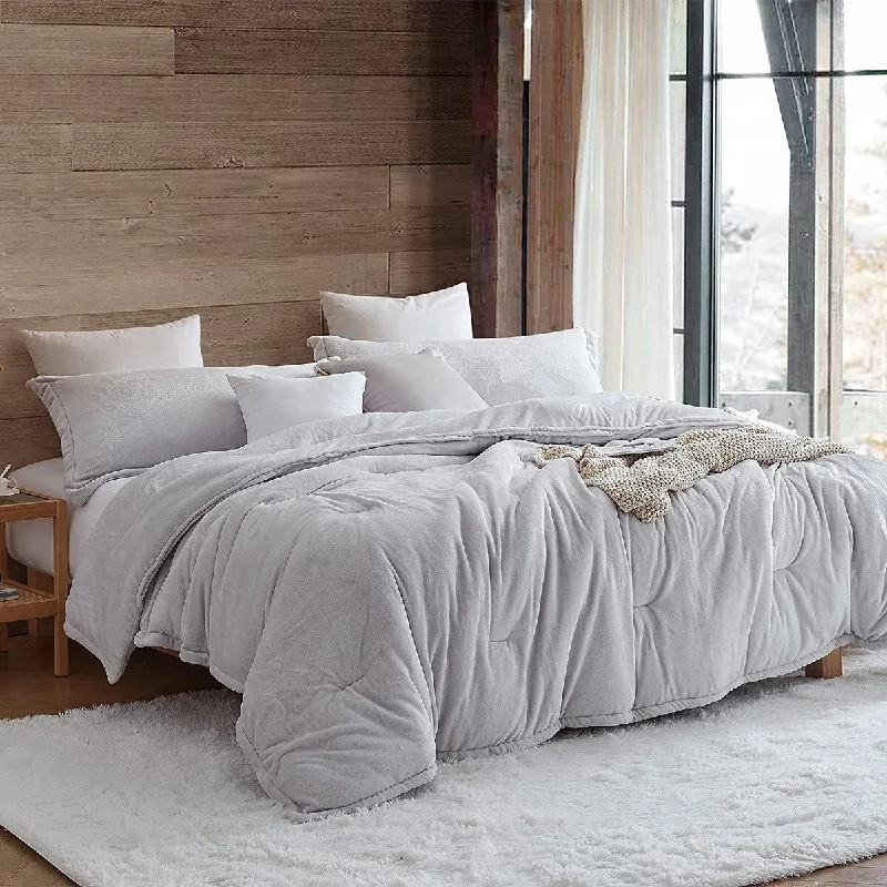 Latex - filled comforters with a bouncy texture and good supportTouchy Feely - Coma Inducer® Oversized Comforter Set - Natural Cloud Latex - filled comforters with a bouncy texture and good supportTouchy Feely - Coma Inducer® Oversized Comforter Set - Natural Cloud