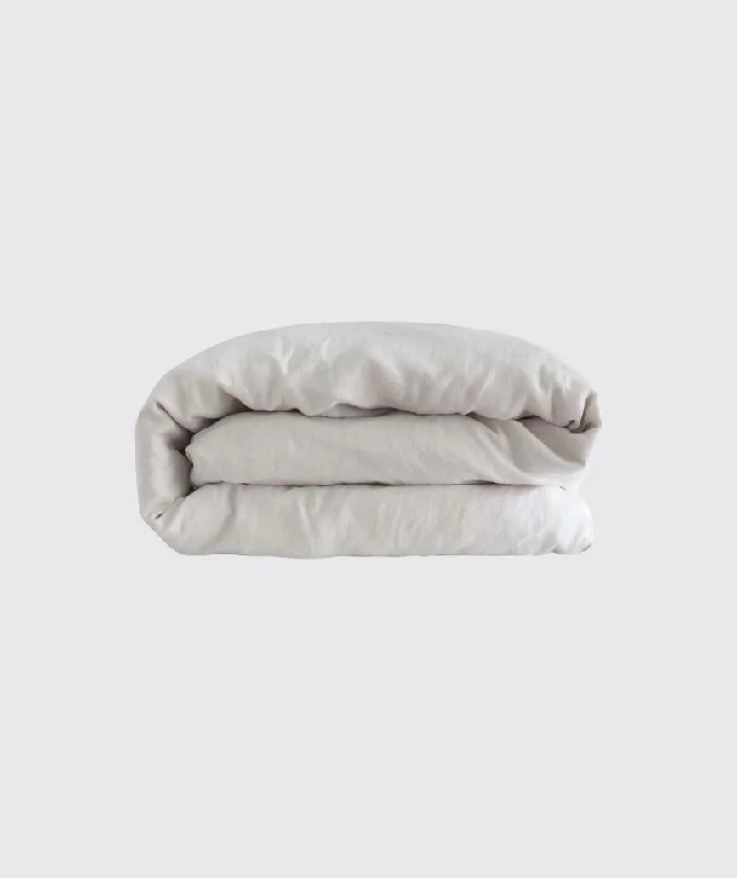 Silk duvet covers for a smooth and elegant touchToulon Dove Grey Linen Duvet Cover