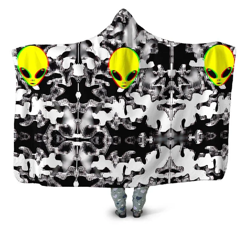 Bamboo fiber blankets with natural antibacterial propertiesTrippy Alien Hooded Blanket Bamboo fiber blankets with natural antibacterial propertiesTrippy Alien Hooded Blanket
