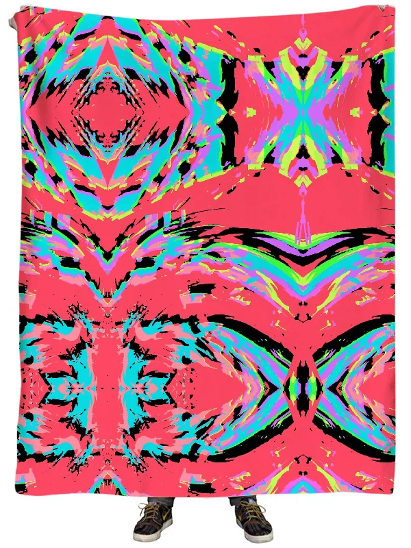 Chenille blankets with a thick and fuzzy textureTropical Coral Glitch Plush Blanket Chenille blankets with a thick and fuzzy textureTropical Coral Glitch Plush Blanket