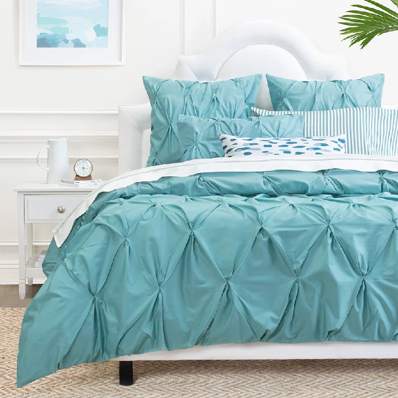 Allergy - friendly duvet covers for bedrooms with sensitive air qualityValencia Turquoise Pintuck Duvet Cover Allergy - friendly duvet covers for bedrooms with sensitive air qualityValencia Turquoise Pintuck Duvet Cover