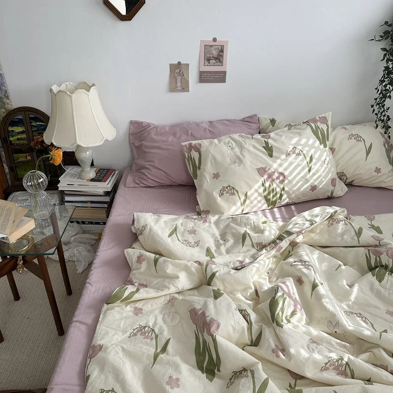 Bamboo fiber blankets with natural antibacterial propertiesVintage Inspired Floral Blanket / Purple Tulips Bamboo fiber blankets with natural antibacterial propertiesVintage Inspired Floral Blanket / Purple Tulips