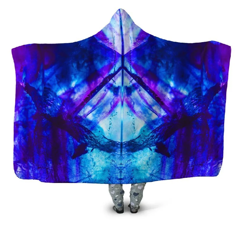 Rayon from bamboo blankets for a silky and breathable feelViolet Night Hooded Blanket Rayon from bamboo blankets for a silky and breathable feelViolet Night Hooded Blanket