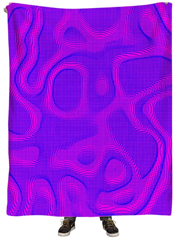 Queen - size blankets for standard - sized bedsWild Berry Halftone Plush Blanket