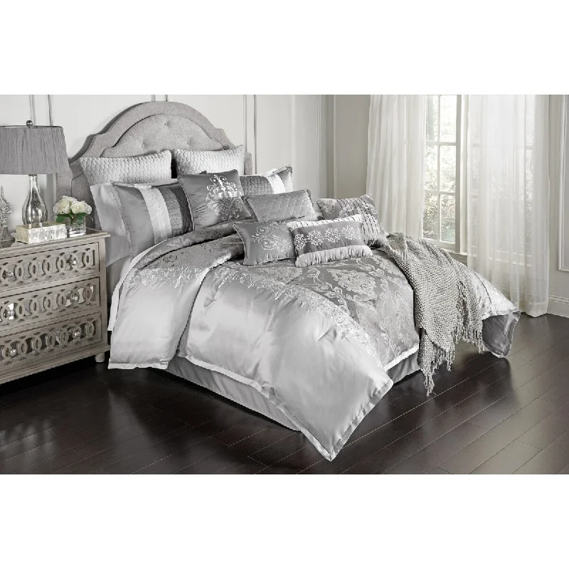 Silk - filled comforters for a luxurious and smooth touchRiverbrook Home Kacee Platinum 12-piece Comforter Set Silk - filled comforters for a luxurious and smooth touchRiverbrook Home Kacee Platinum 12-piece Comforter Set