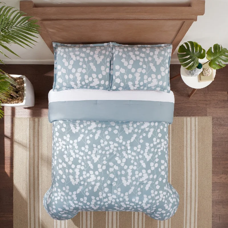 King - size comforters to fit large king - sized beds perfectlySerta Simply Clean Ellen Botanical Leaf Antimicrobial Comforter Set King - size comforters to fit large king - sized beds perfectlySerta Simply Clean Ellen Botanical Leaf Antimicrobial Comforter Set
